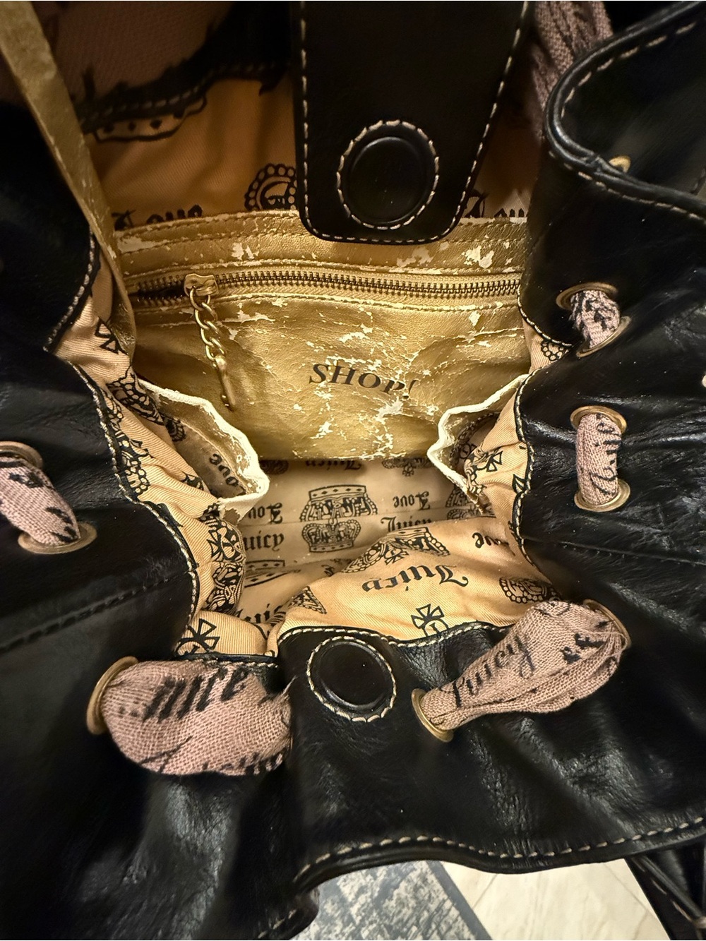 Vintage Juicy Couture Daydreamer Velour Brown Flower Appliqué Tote
Bag Purse Bow - Picture 9 of 12
